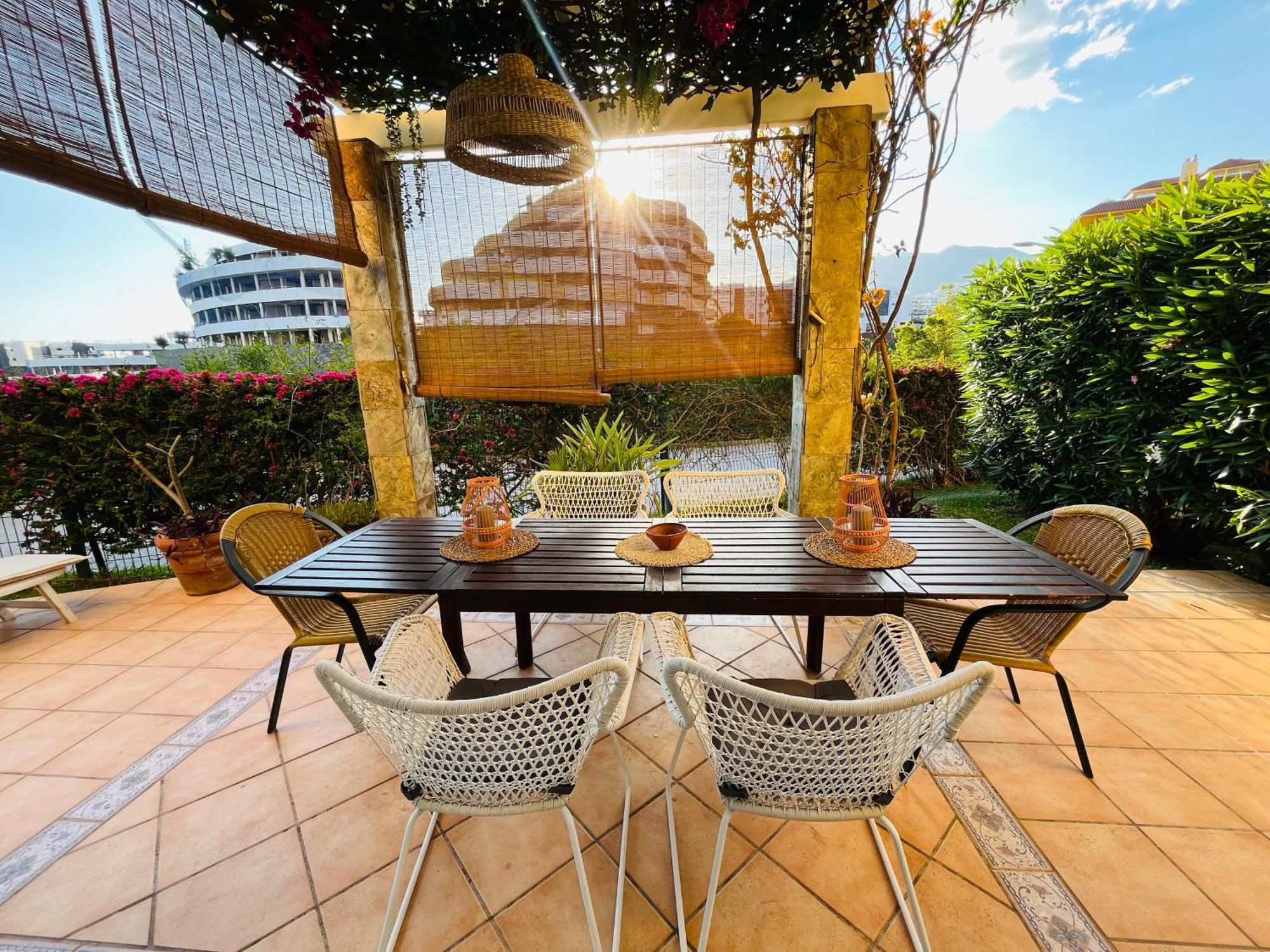 Reserva Del Higueron Boutique Apartments ฟูเอนฮิโรลา ภายนอก รูปภาพ