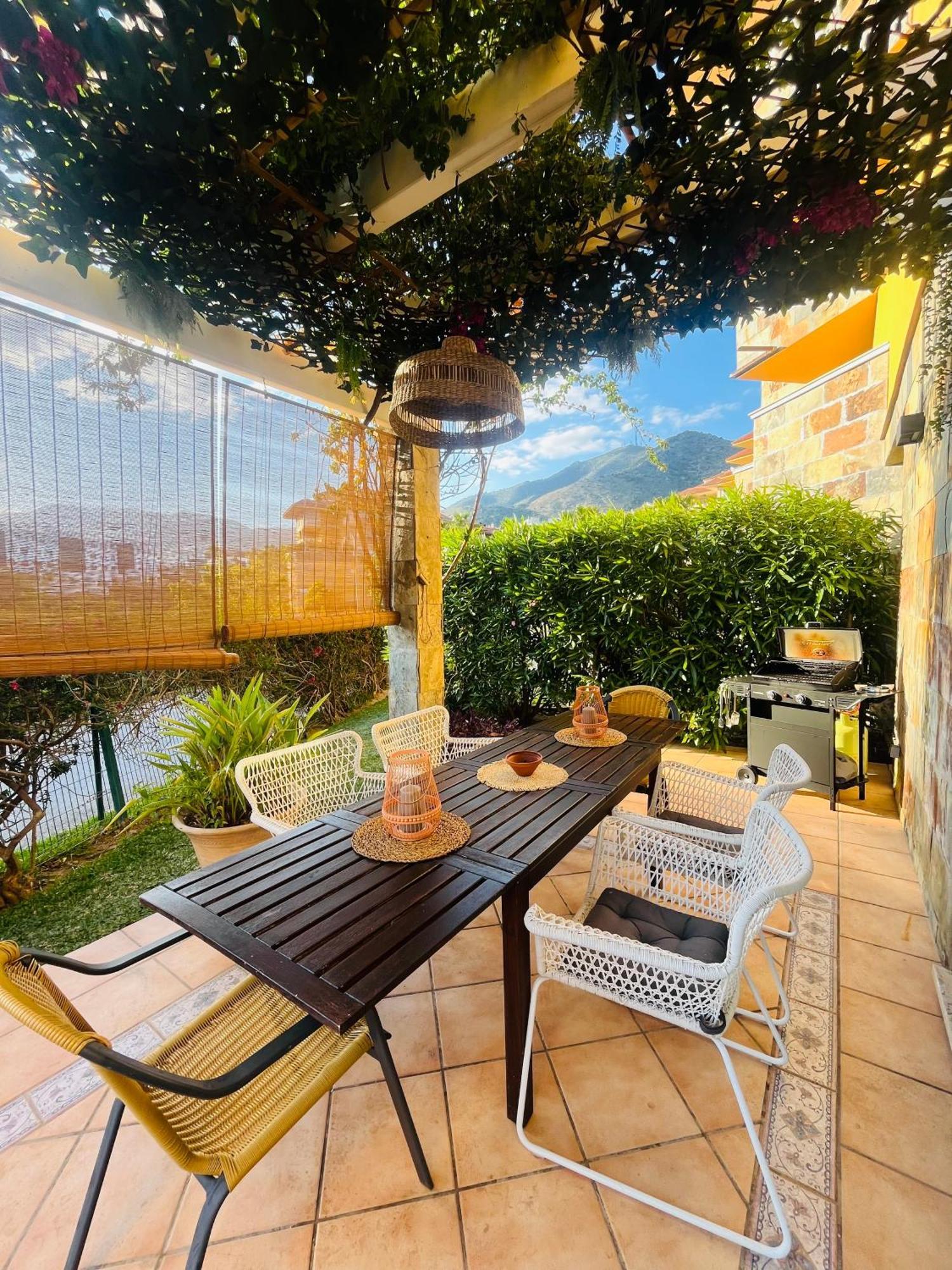 Reserva Del Higueron Boutique Apartments ฟูเอนฮิโรลา ภายนอก รูปภาพ